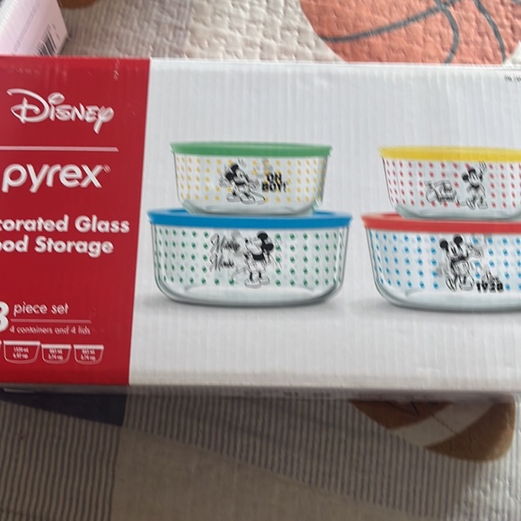 Pyrex x starwars glass containers - Picture 5 of 5